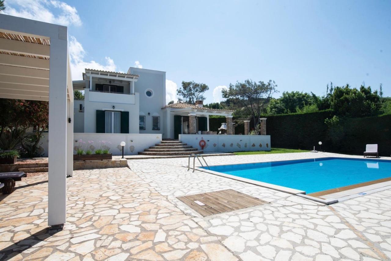 Beachfront Villa Victoras - With Private Beach Sidárion Eksteriør billede