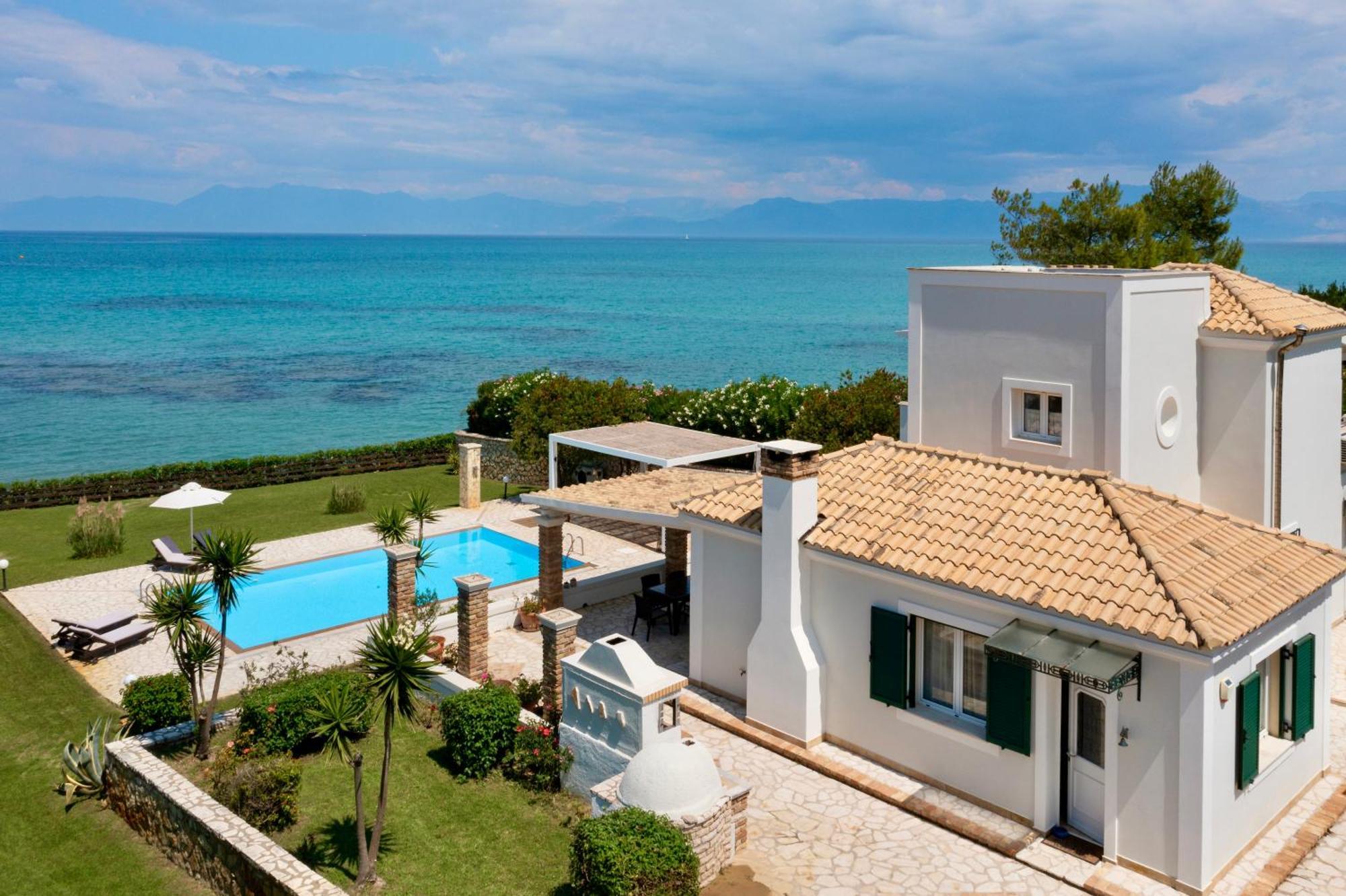Beachfront Villa Victoras - With Private Beach Sidárion Eksteriør billede